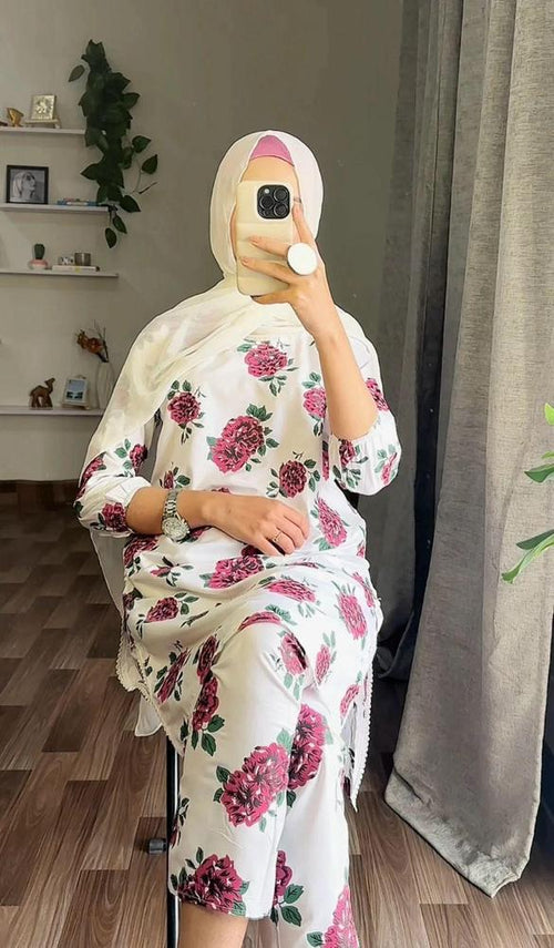 2 Pcs Women's Stitched Arabic Lawn Printed Suit